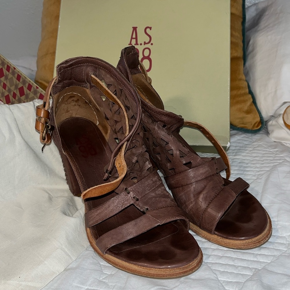 A.S. 98 AUTHENTIC LEATHER HEELS